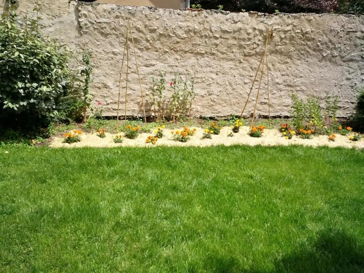 Billy  Charmant Gite Pres D'Un Chateau Avec Jardin, Terrasse, Parking Et Wifi, A 14 Km De Vichy - Fr-1-489-1